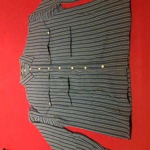 Mens Large Long sleeve button up shirt by Guess